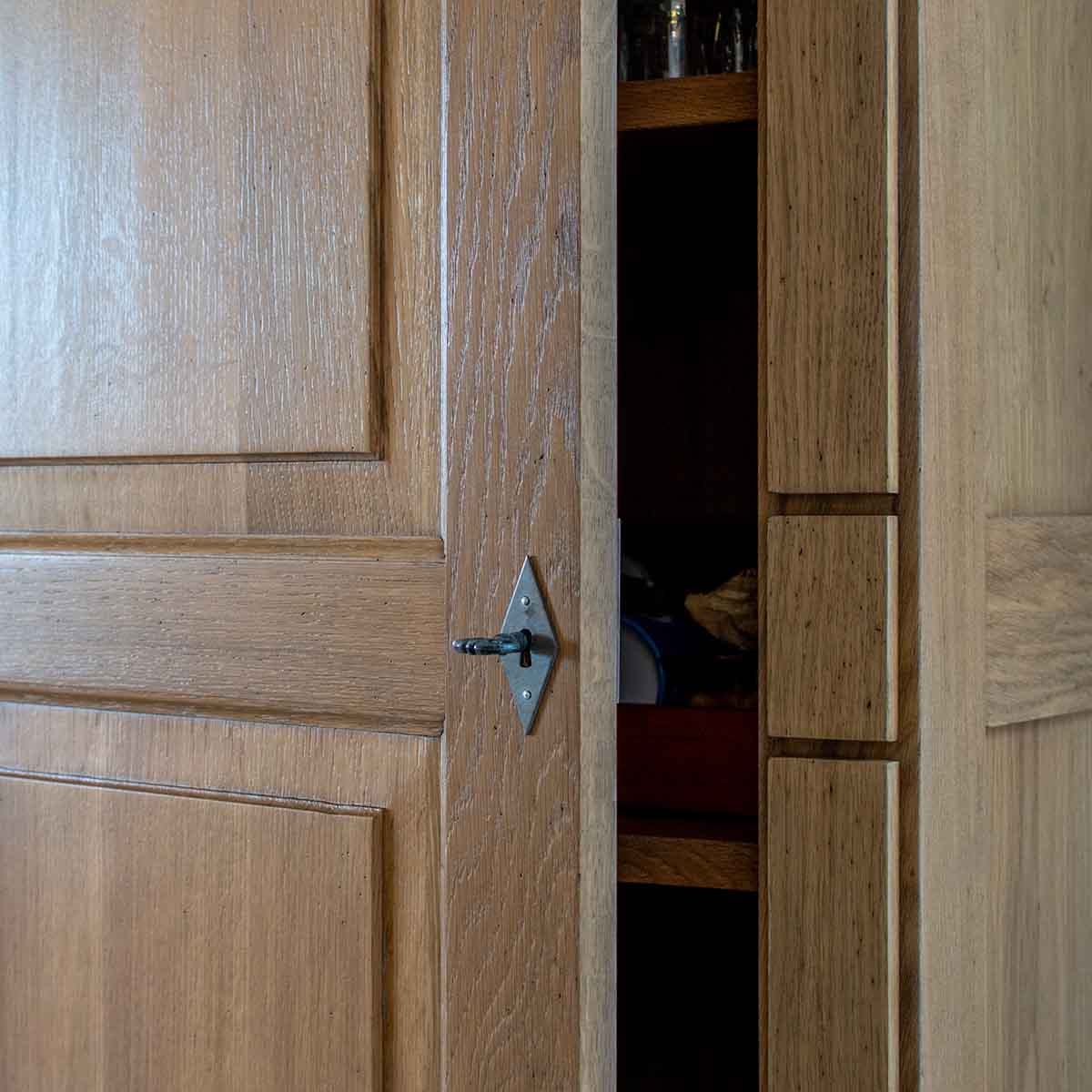 détail armoire clé aménagement intérieur salon par Créa'SM