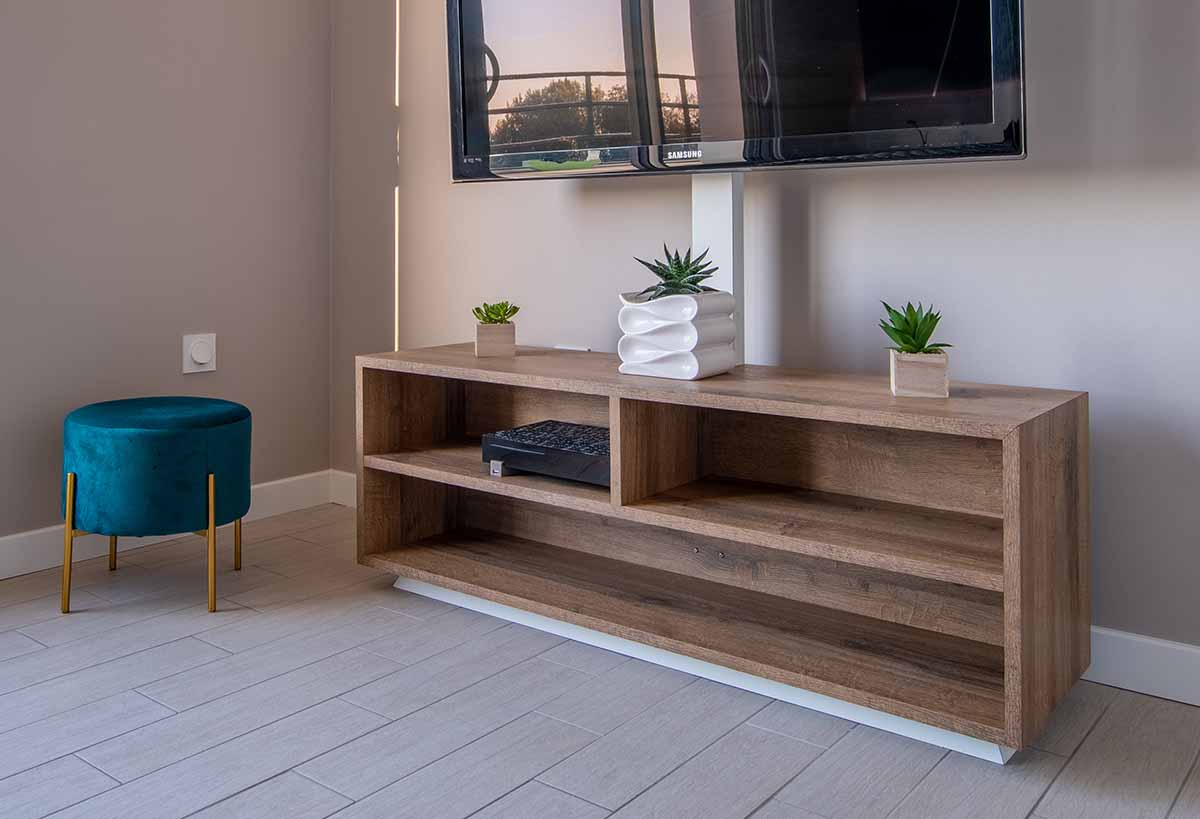 meuble télé chambre Table de chevet murale en bois réalisée par Créa'SM